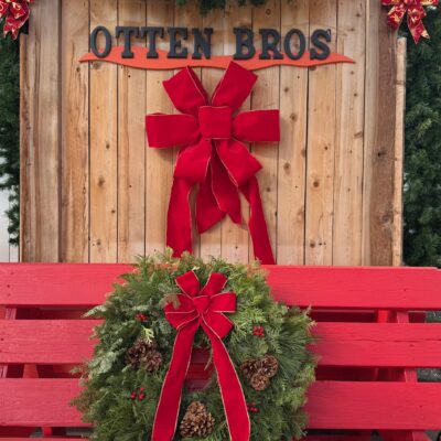 Premium Decorated Balsam, Cedar and Pine Wreath – 25"